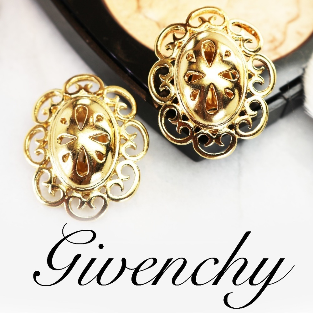 ⚜️ Vintage Givenchy Gold Clip On Earrings ⚜️ - Picture 8 of 12